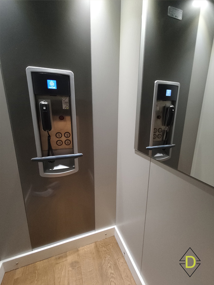 Détails ascenseur de maison domolift